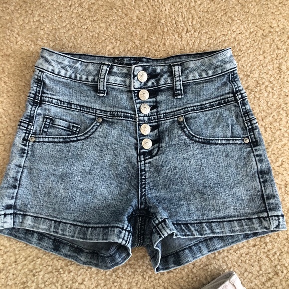 shorts - Picture 6 of 14